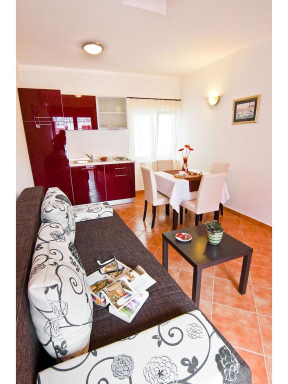 Apartments Cambi คาชเตลา ห้อง รูปภาพ