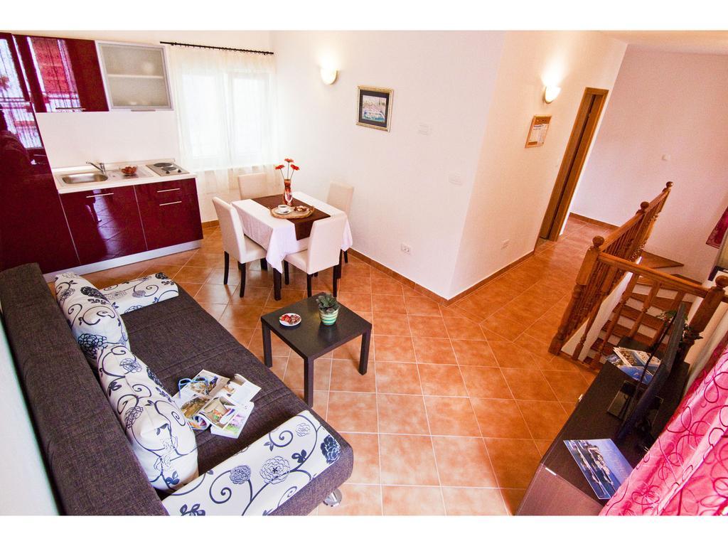 Apartments Cambi คาชเตลา ห้อง รูปภาพ