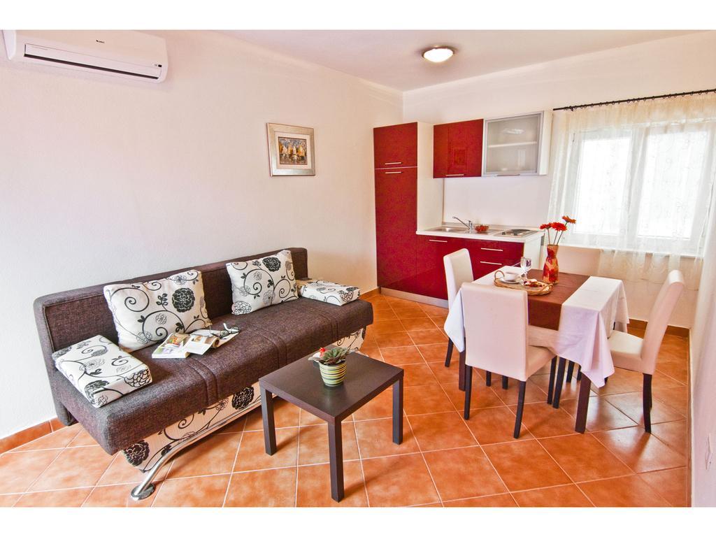 Apartments Cambi คาชเตลา ภายนอก รูปภาพ