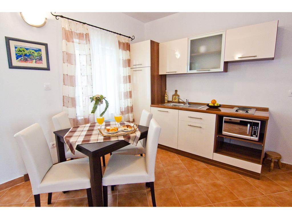 Apartments Cambi คาชเตลา ห้อง รูปภาพ