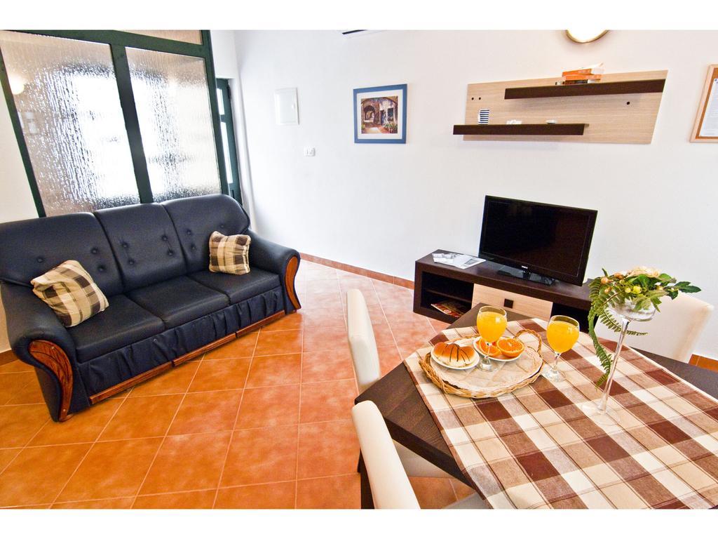 Apartments Cambi คาชเตลา ภายนอก รูปภาพ